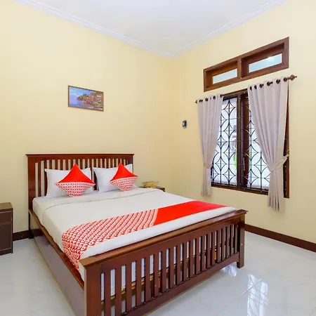 Oyo 2864 Mangsit Garden Homestay